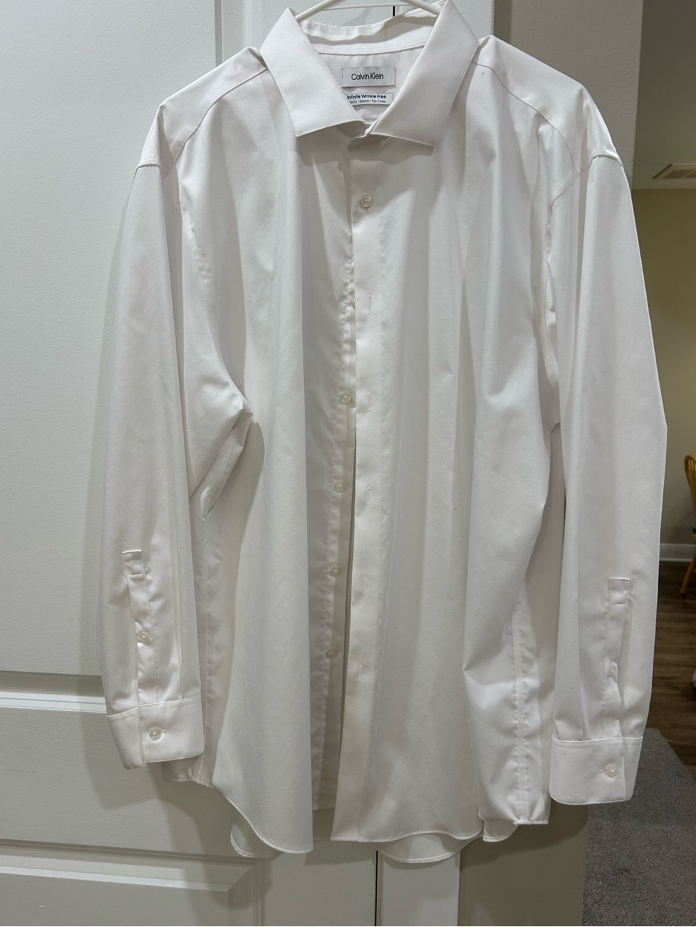 Calvin Klein Men’s Slim Fit Dress Shirt 2XL